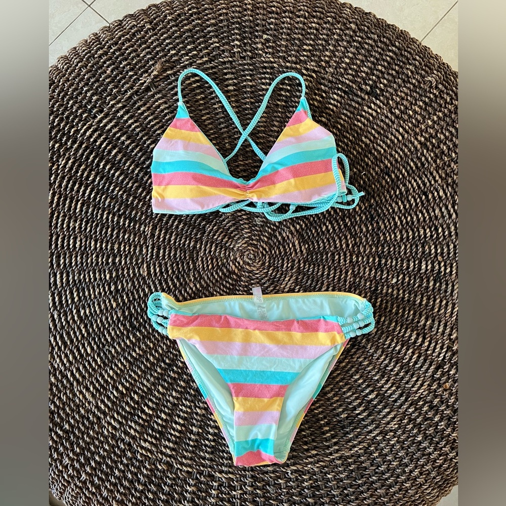 Bikini set with reversible top
